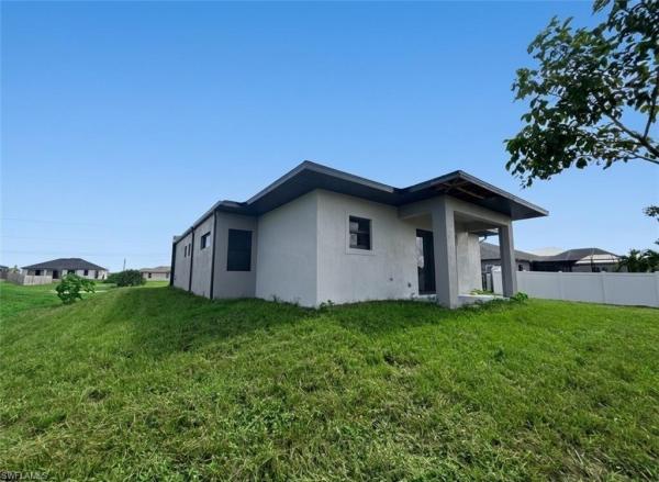 Cape Coral Residential, 4134 32nd Ln, Cape Coral, Florida 33993, image 1