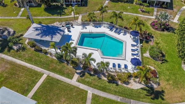 Whiskey Creek Village Green, 5598 Boynton Ln, Fort Myers, Florida 33919, image 1