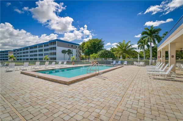 14831 Park Lake Dr #102, Fort Myers, Florida 33919, image 1