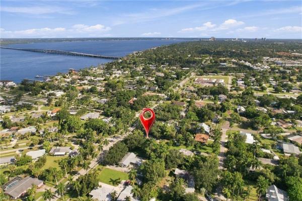 Fort Myers Residential, 10461 Mcgregor Blvd, Fort Myers, Florida 33919, image 1