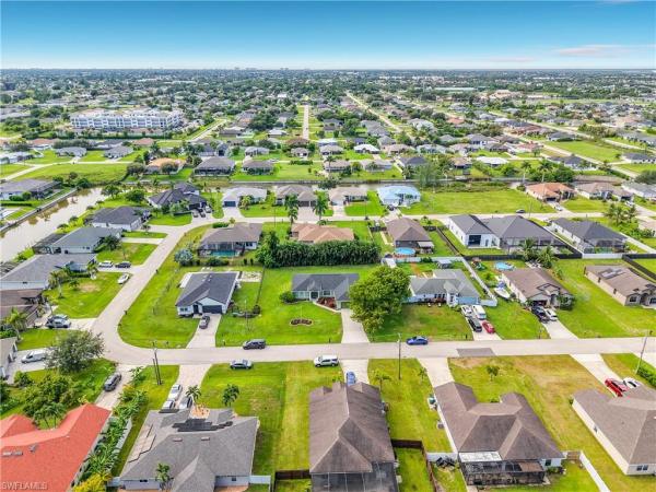 Cape Coral Residential, 1808 12th Ln, Cape Coral, Florida 33991, image 1