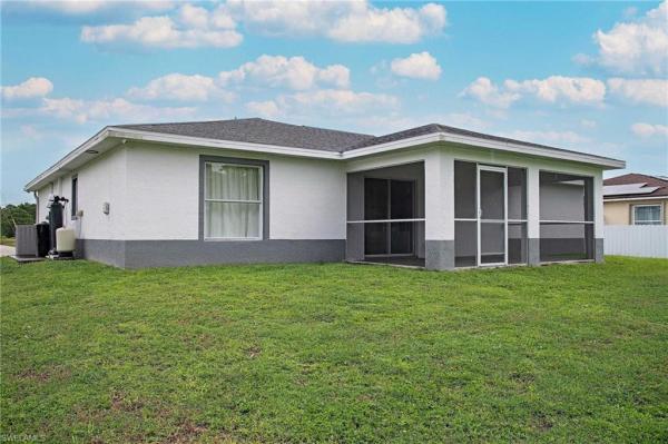 Lehigh Acres, 2819 SW 48th St, Lehigh Acres, Florida 33976, image 1