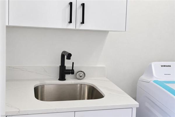 Cape Coral Residential, 1932 20th Ter, Cape Coral, Florida 33993, image 1