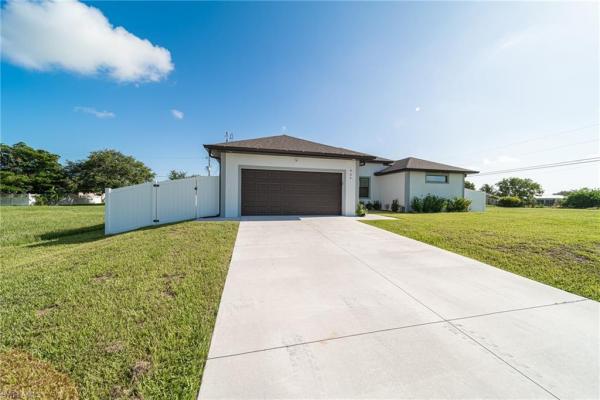 Cape Coral Residential, 927 18th St, Cape Coral, Florida 33909, image 1