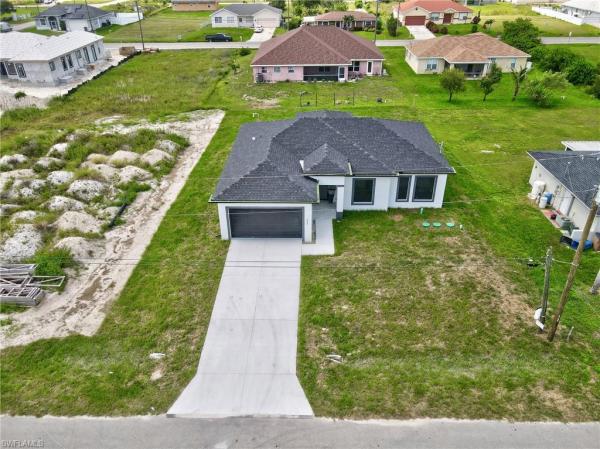 Lehigh Acres, 4002 SW 9th St, Lehigh Acres, Florida 33976, image 1