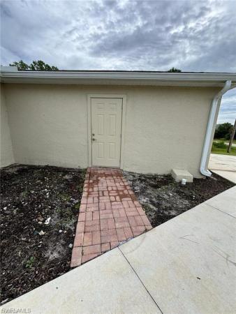 Lehigh Acres, 2614 W 27th St, Lehigh Acres, Florida 33971, image 1