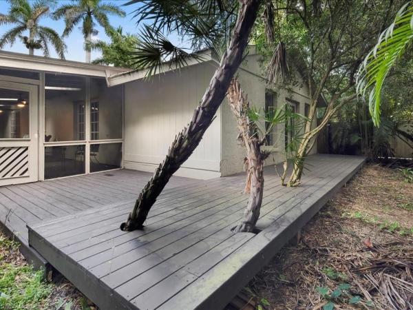 Sperling, 1046 Sperling Ave, Naples, Florida 34103, image 1