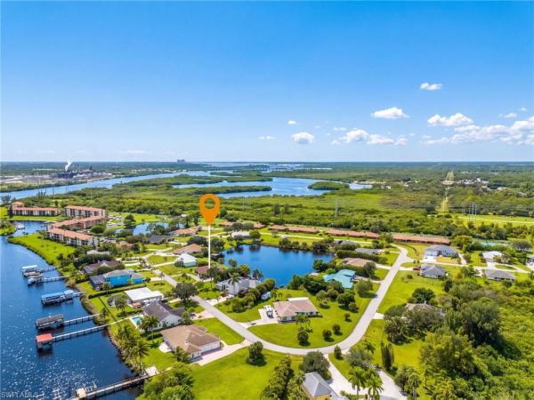 Kings Bay Estates, 17161 Waters Edge Cir, North Fort Myers, Florida 33917, image 1