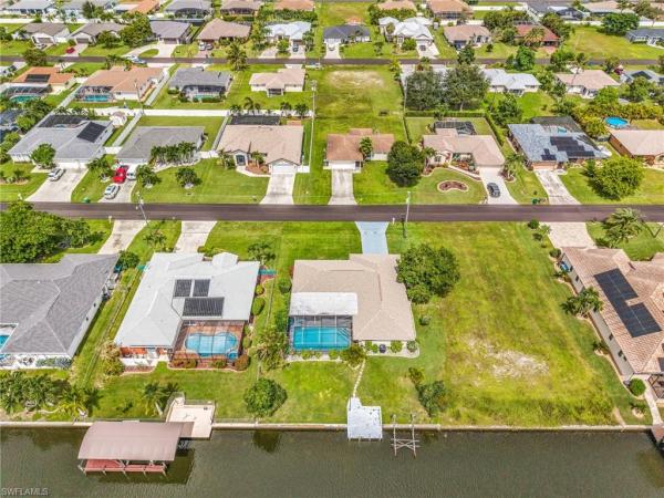 Cape Coral Residential, 216 30th Ter, Cape Coral, Florida 33904, image 1