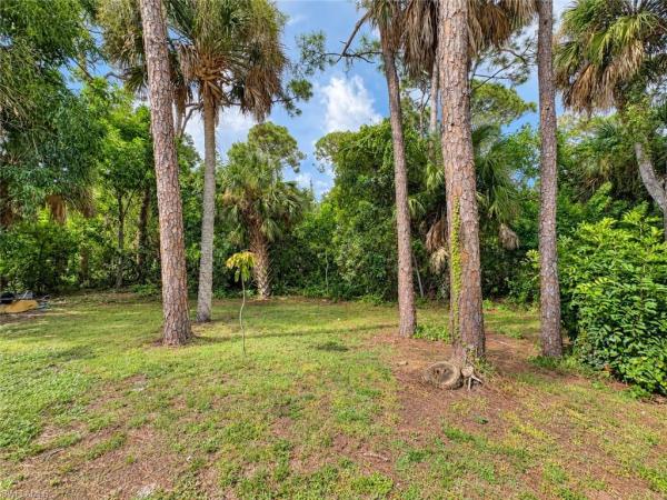 Riverbend Golf & River Club, 15341 Sam Snead Ln, North Fort Myers, Florida 33917, image 1