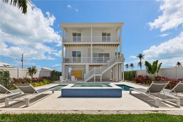 Gulf Heights, 5583 Estero Blvd, Fort Myers Beach, Florida 33931, image 1