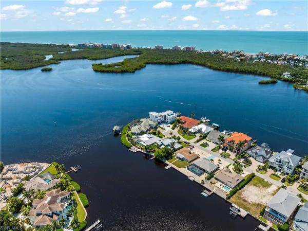 290 W 3rd St, Naples, Florida 34134, image 1