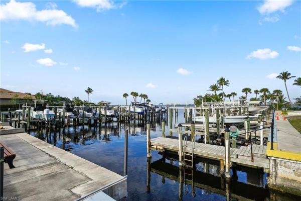 Stella Del Mar Townhouses, 15094 Stella Del Mar Ln, Fort Myers, Florida 33908, image 1