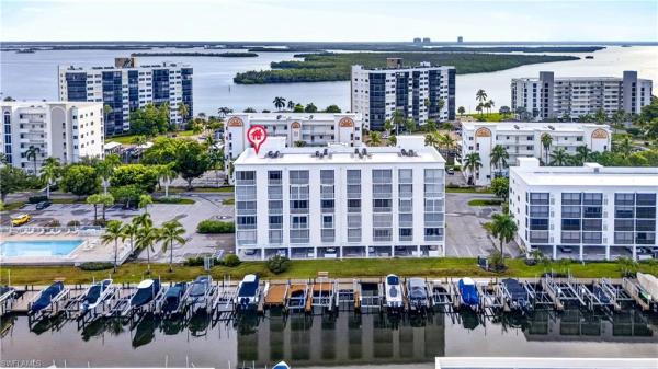 Casa Marina At Bay Beach, 4361 Bay Beach Ln #424, Fort Myers Beach, Florida 33931, image 1