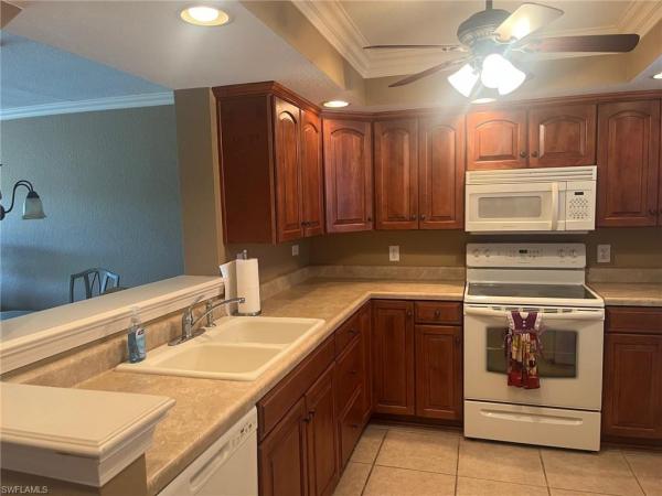1660 Pine Valley Dr #110, Fort Myers, Florida 33907, image 1