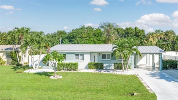Fort Myers No HOA, 843 Lake Mcgregor Dr, Fort Myers, Florida 33919, image 1