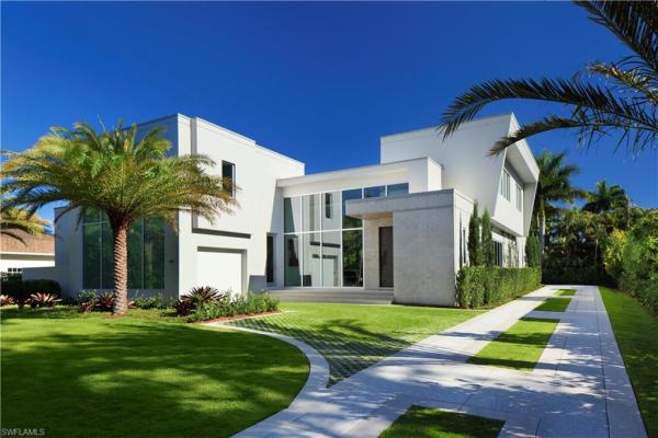 The Moorings, 387 Bow Line Dr, Naples, Florida 34103, image 1