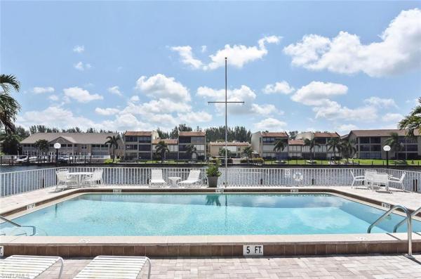 Commodore, 4211 SE 19th Pl #2C, Cape Coral, Florida 33904, image 2