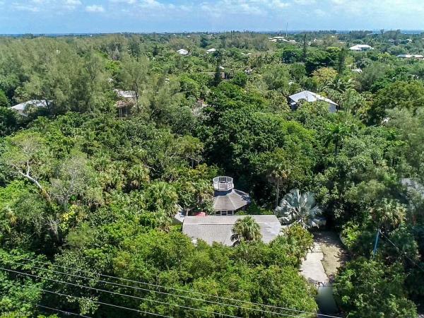Sanibel Center, 956 Dixie Beach Blvd, Sanibel, Florida 33957, image 1