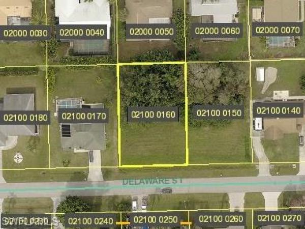 Heitmans, 9807 Delaware St, Bonita Springs, Florida 34135, image 1