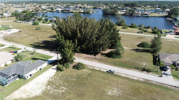 Cape Coral, 2825 45th Pl, Cape Coral, Florida 33993, image 1