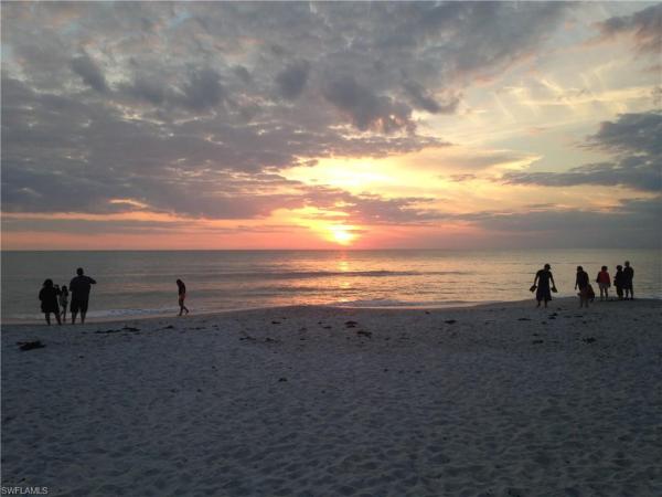 Yacht Harbor Manor, 2500 N Gulf Shore Blvd #S1, Naples, Florida 34103, image 1
