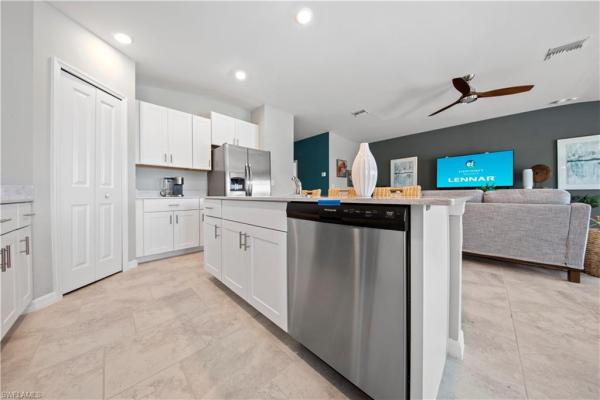 Gator Circle, 3530 21st Ave, Cape Coral, Florida 33909, image 2