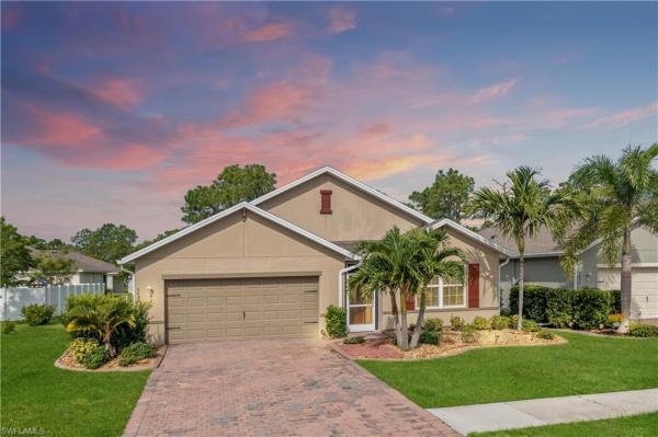 Entrada, 3439 Acapulco Cir, Cape Coral, Florida 33909, image 1