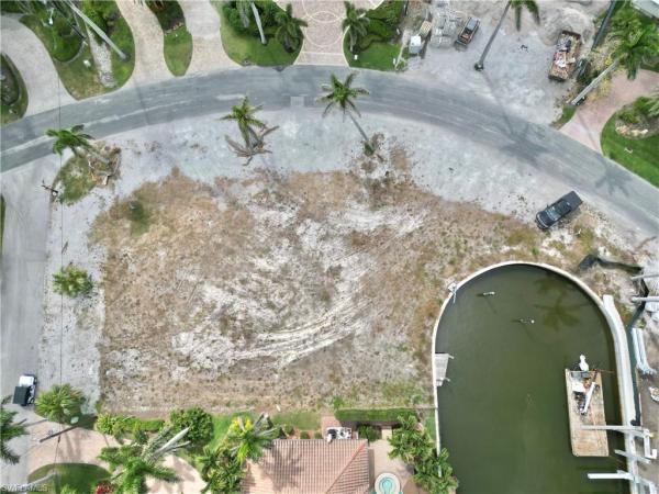 Royal Harbor, 2001 Kingfish Rd, Naples, Florida 34102, image 1