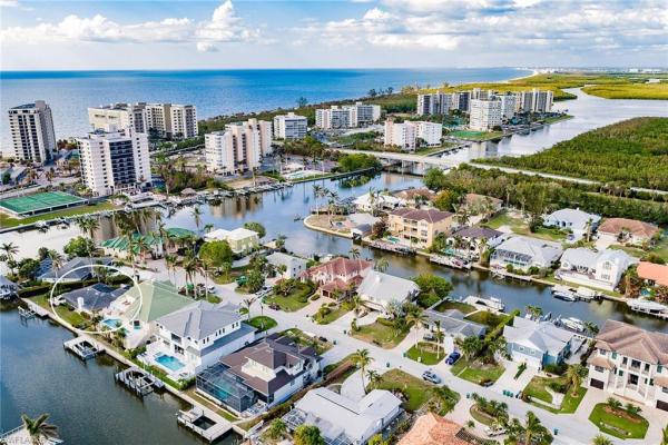 Conners At Vanderbilt Beach, 128 Heron Ave, Naples, Florida 34108, image 1