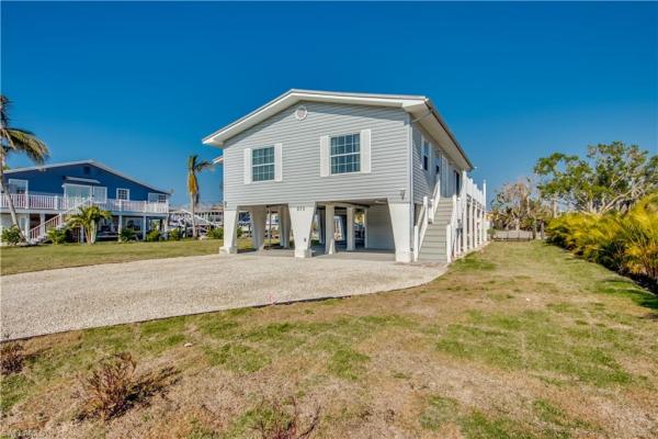 McPhie Park, 275 Bahia Via, Fort Myers Beach, Florida 33931, image 1