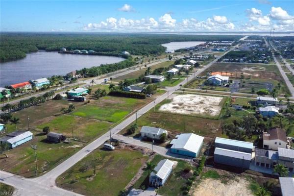 Everglades City No HOA, 507 N Buckner Ave, Everglades City, Florida 34139, image 1