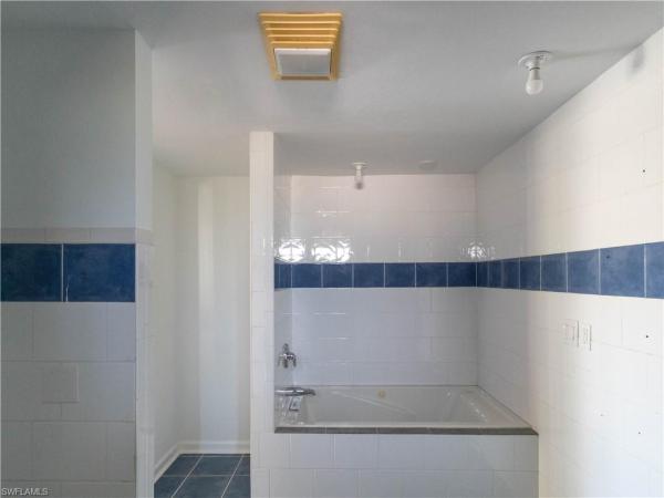 Everglades City No HOA, 430 Riverside Dr, Everglades City, Florida 34139, image 1