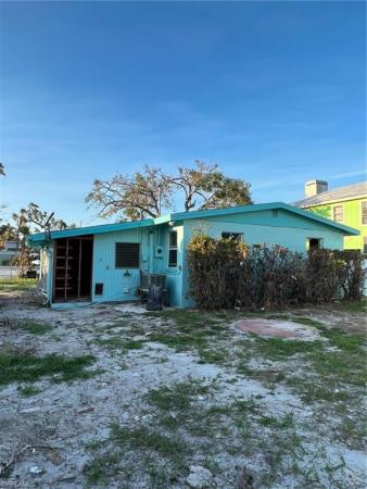 Lynns Highland Park, 180 Washington Ave, Fort Myers Beach, Florida 33931, image 1