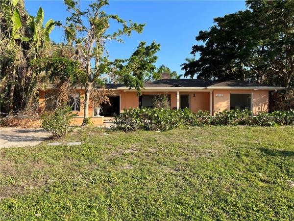 Twin Palm Estates, 6015 Riverside Dr, Fort Myers, Florida 33919, image 1