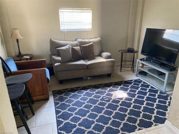 Cape Coral Residential, 2018 32nd St, Cape Coral, Florida 33914, image 1