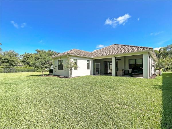 Daniels Place, 8245 Preserve Point Dr, Fort Myers, Florida 33912, image 1
