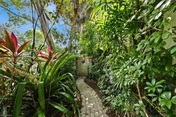 Lake Park, 1292 Forest Ave, Naples, Florida 34102, image 1