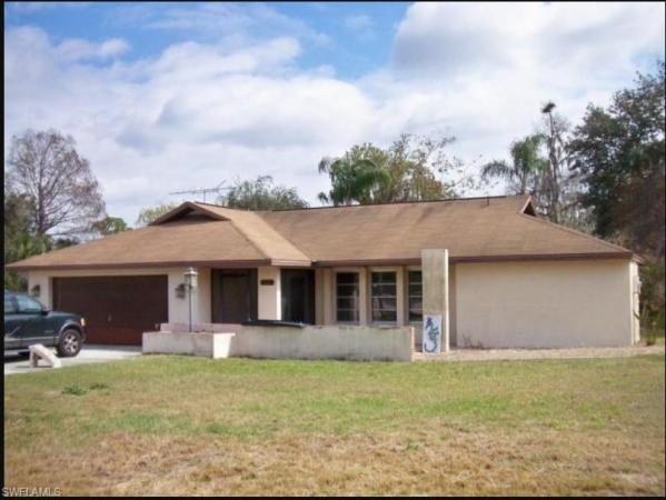 Alva Residential, 2320 Bishop Dr, Alva, Florida 33920, image 1