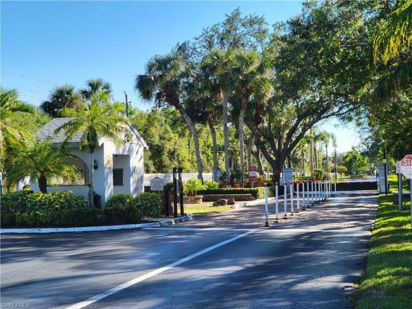 Pine Ridge Of Fort Myers Village, 9581 Green Cypress Ln #1, Fort Myers, Florida 33905, image 1