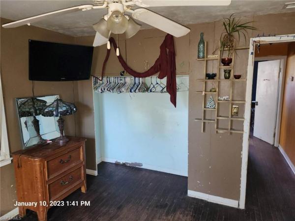 North Fort Myers No HOA, 70 Crescent Lake Dr, North Fort Myers, Florida 33917, image 2