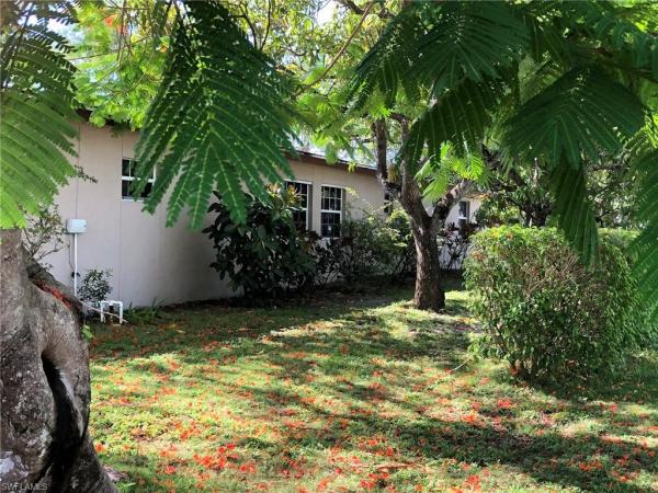 Lake Manor, 1004 N 6th Ln, Naples, Florida 34102, image 1