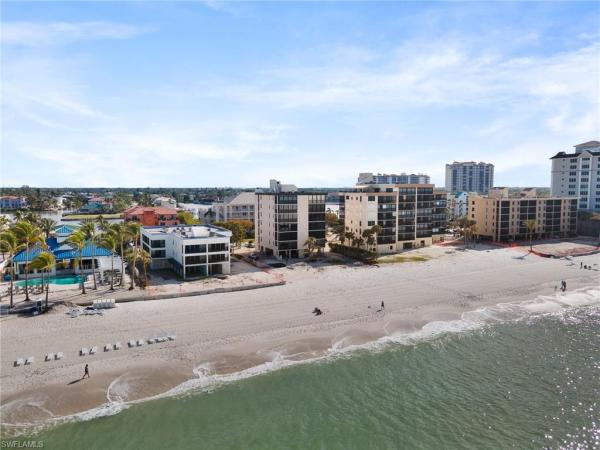 Admiralty Of Vanderbilt Beach, 9415 Gulf Shore Dr #201, Naples, Florida 34108, image 1