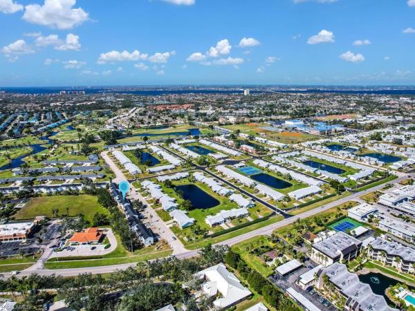 Myerlee Square, 1510 Edgewater Cir #4C, Fort Myers, Florida 33919, image 1