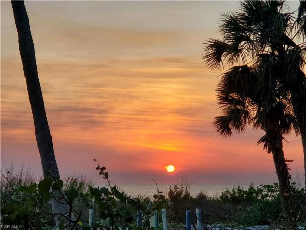 Fairview Isles, 25 Palmview Blvd, Fort Myers Beach, Florida 33931, image 1