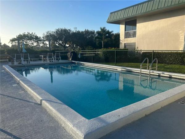 Valley Stream, 600 Valley Stream Dr #E8, Naples, Florida 34113, image 1