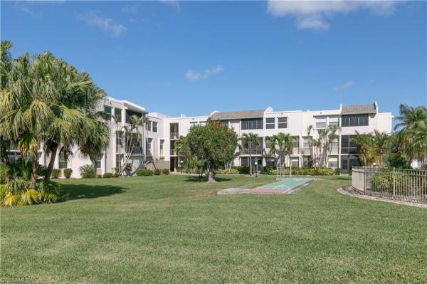 Bermuda Club, 5959 Winkler Rd #320, Fort Myers, Florida 33919, image 1