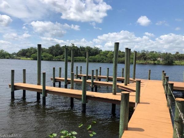 21070 Captain Nelson Ct, Alva, Florida 33920, image 1