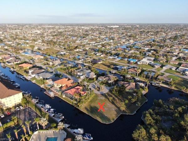 Cape Coral, 2104 Ottersrest Ln, Cape Coral, Florida 33990, image 1