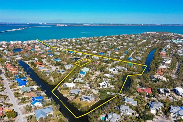Anchors Aweigh, 698 Anchor Dr, Sanibel, Florida 33957, image 1